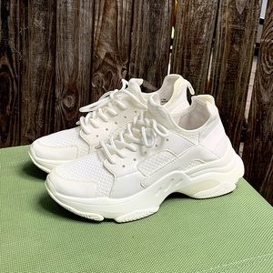 Steve Madden Arelle Chunky Sneaker Exaggerated Sole White